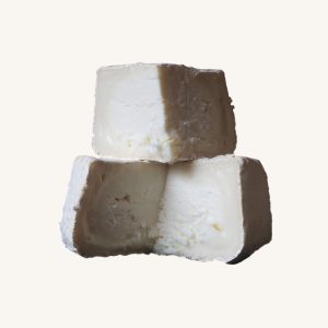 Can Pujol Petit Nevat artisan sheep cheese, mini wheel 300 gr AA