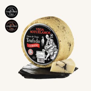 Vega Sotuelamos Truffled cured sheep cheese, wheel 3.4 kg