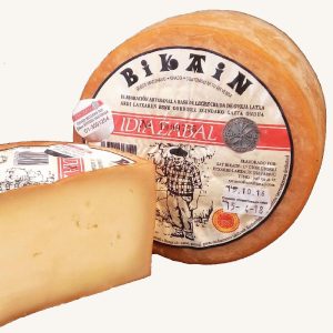 Fromage de brebis artisanal fumé AOP Idiazabal, mini meule