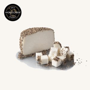 Fromage de chèvre artisanal écologique au poivre noir, demi-meule